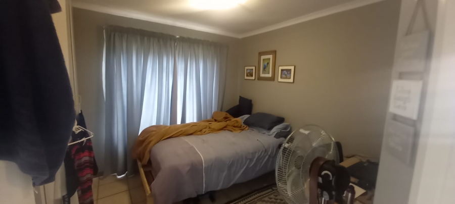2 Bedroom Property for Sale in Langenhovenpark Free State